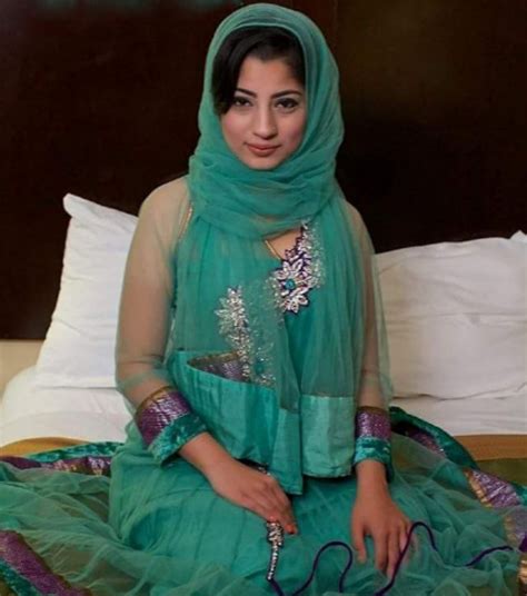As soon as the family left, the Pakistani girl immediately went to the room alone and started fingering. . Pkistan porn